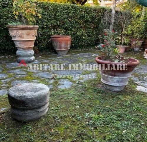 appartamento in vendita a Viareggio