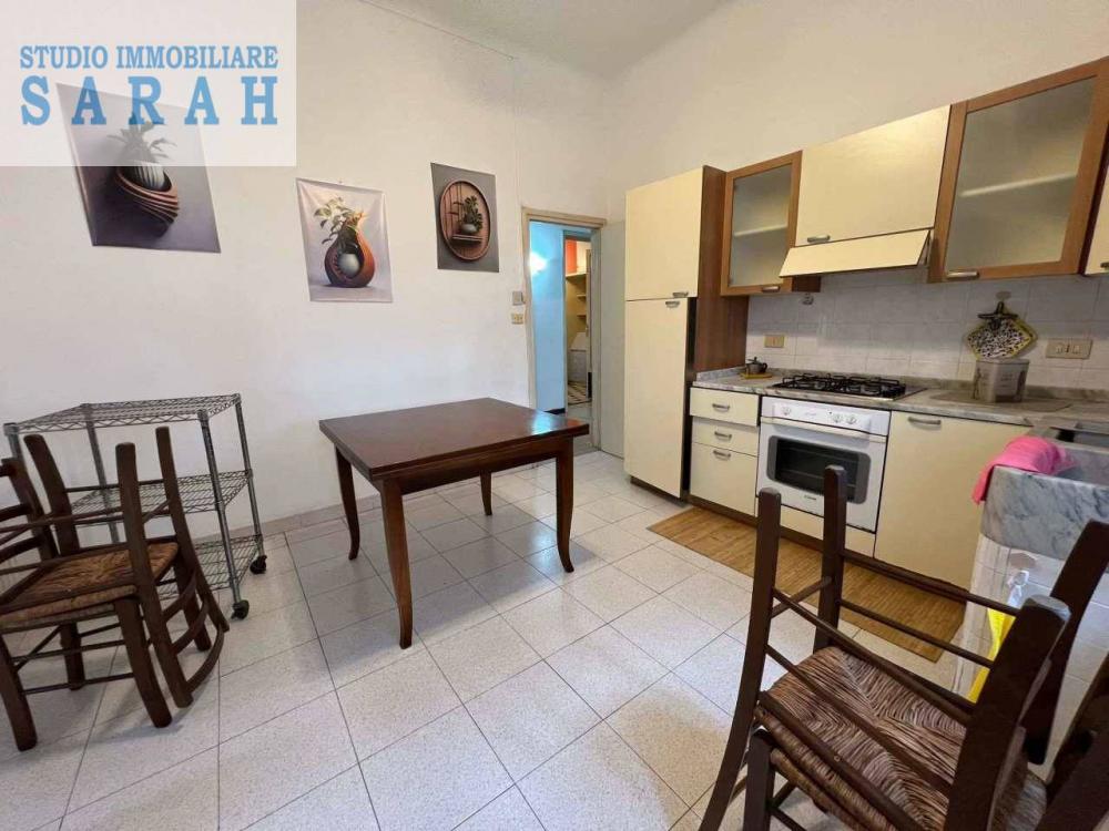 appartamento in vendita a Viareggio in zona Centro Storico
