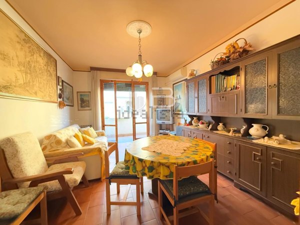 appartamento in vendita a Viareggio in zona Torre del Lago