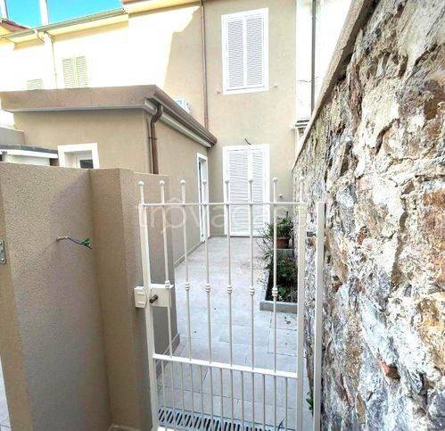 casa indipendente in vendita a Viareggio in zona Centro Storico