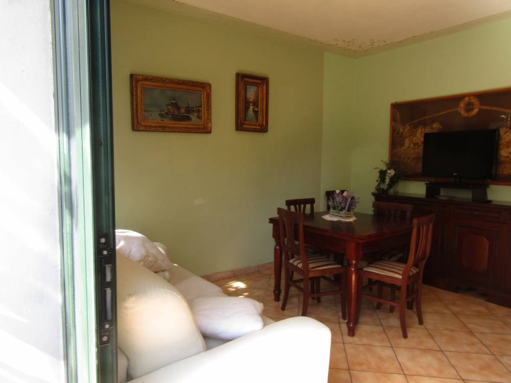 casa indipendente in vendita a Viareggio