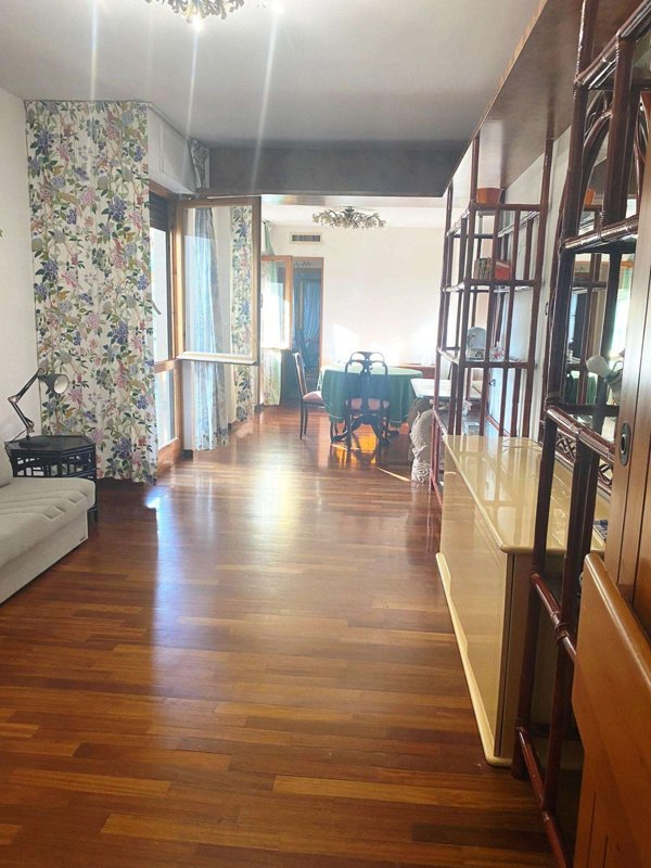 appartamento in vendita a Viareggio