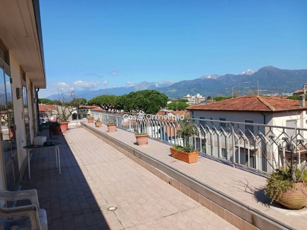 appartamento in vendita a Viareggio in zona Marco Polo