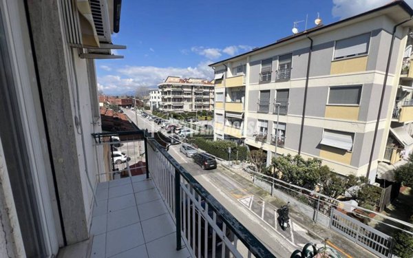 appartamento in vendita a Viareggio in zona Marco Polo