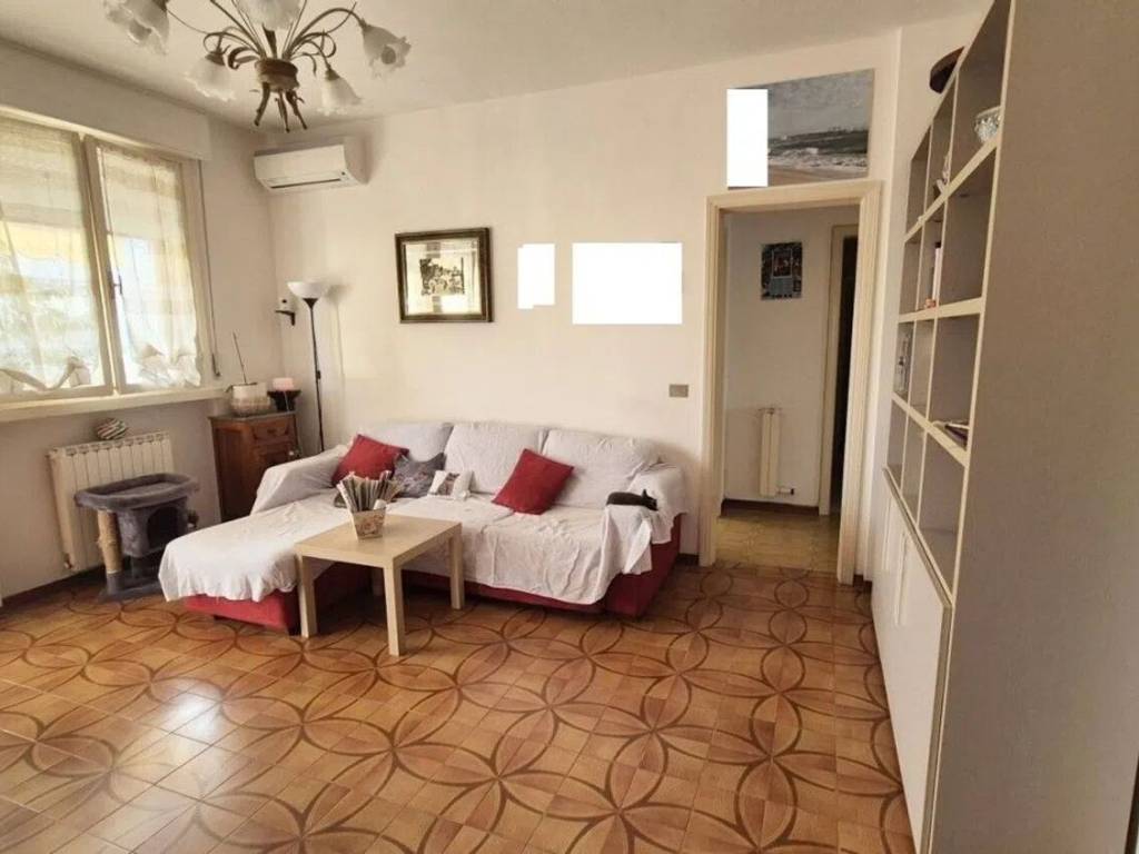 appartamento in vendita a Viareggio in zona Campo d'Aviazione