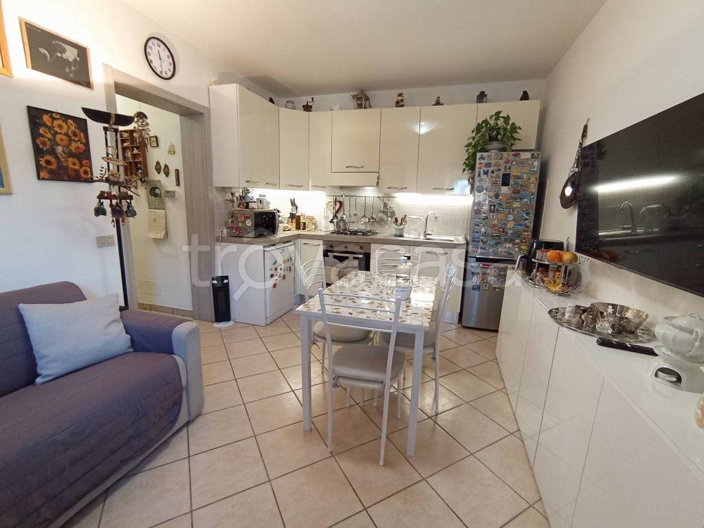 casa indipendente in vendita a Viareggio in zona Torre del Lago