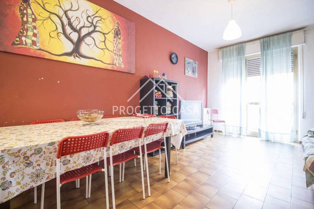 casa indipendente in vendita a Viareggio in zona Torre del Lago
