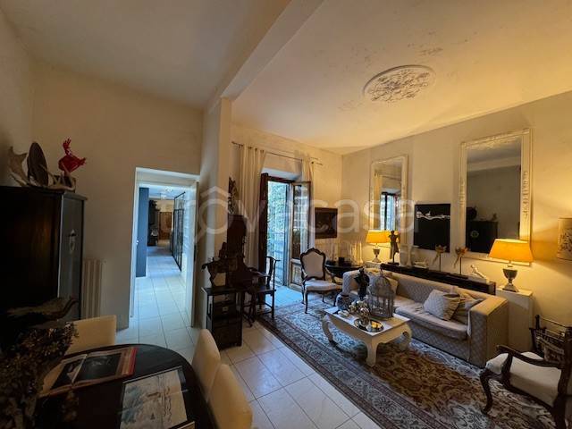 casa indipendente in vendita a Viareggio