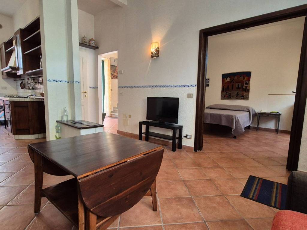 casa indipendente in vendita a Viareggio in zona Campo d'Aviazione