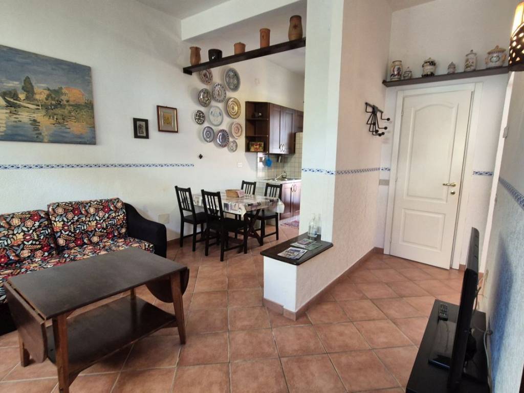 casa indipendente in vendita a Viareggio in zona Campo d'Aviazione