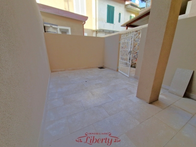 casa indipendente in vendita a Viareggio