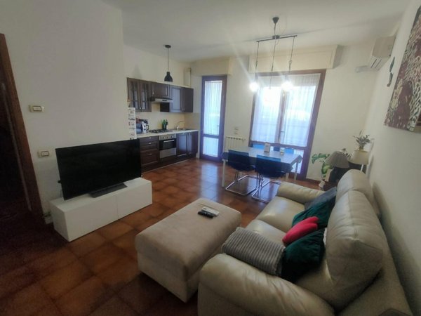 appartamento in vendita a Viareggio in zona Migliarina