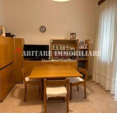 casa indipendente in vendita a Viareggio