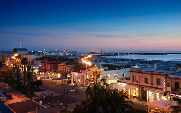 appartamento in vendita a Viareggio