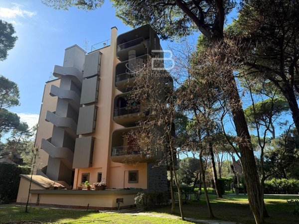 appartamento in vendita a Viareggio in zona Torre del Lago