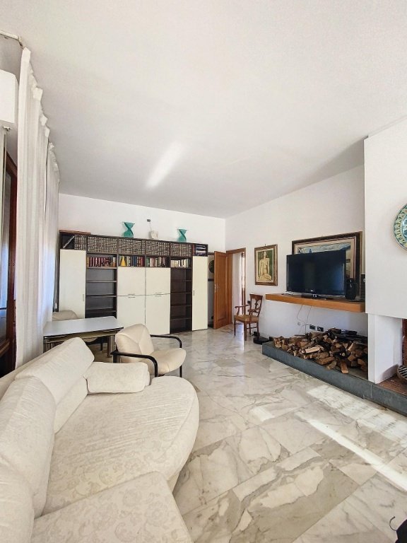 casa indipendente in vendita a Viareggio in zona Migliarina