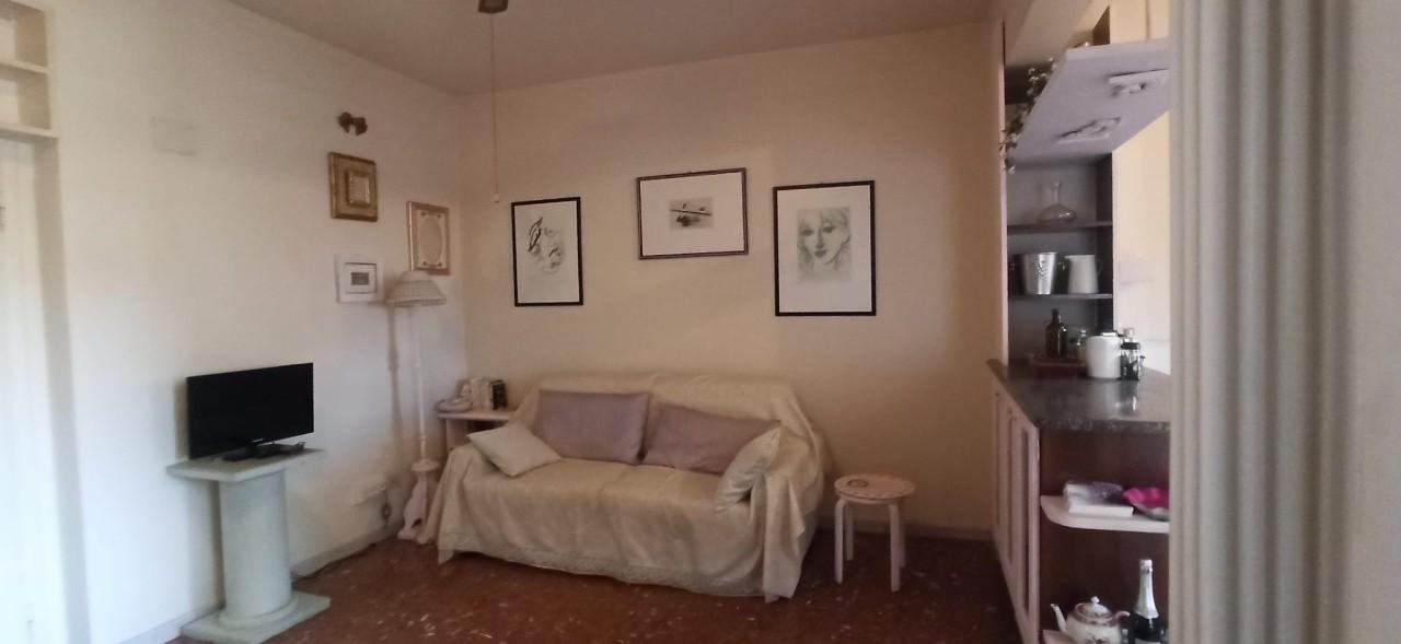 appartamento in vendita a Viareggio in zona Marco Polo