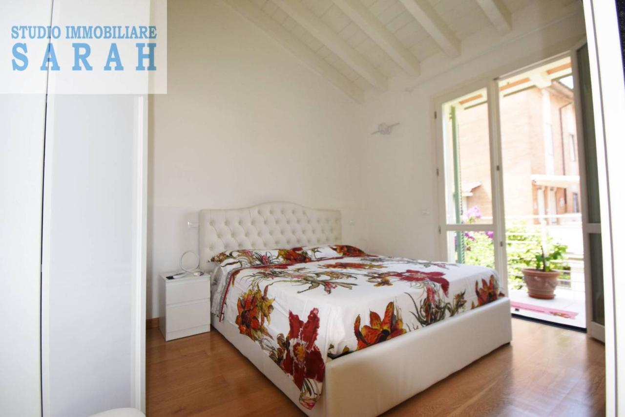 casa indipendente in vendita a Viareggio