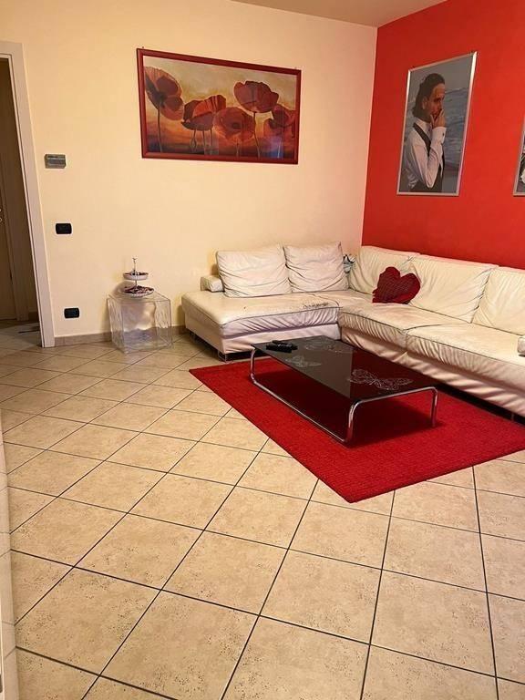 casa indipendente in vendita a Viareggio in zona Migliarina