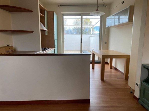 casa indipendente in vendita a Viareggio