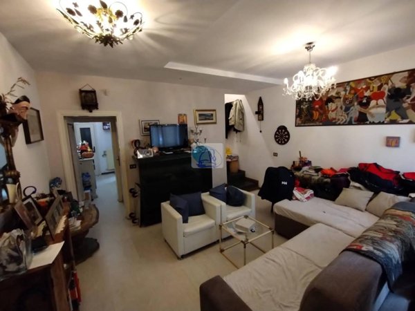 casa indipendente in vendita a Viareggio in zona Centro Storico