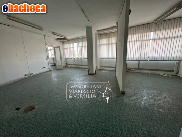 ufficio in vendita a Viareggio in zona Centro Storico