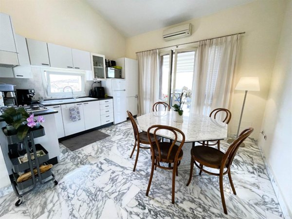 appartamento in vendita a Viareggio in zona Campo d'Aviazione