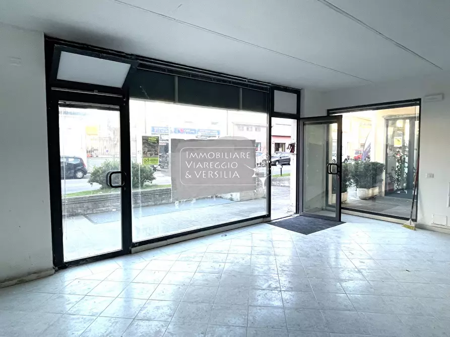 ufficio in vendita a Viareggio