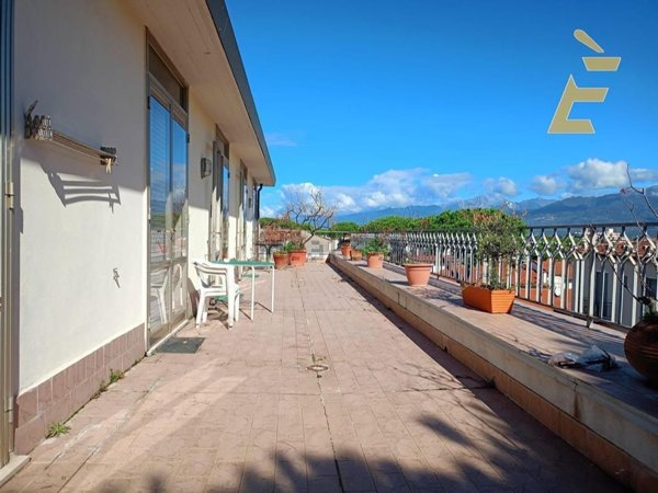 appartamento in vendita a Viareggio in zona Don Bosco