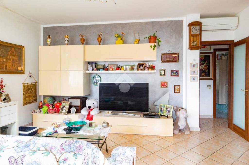 appartamento in vendita a Viareggio