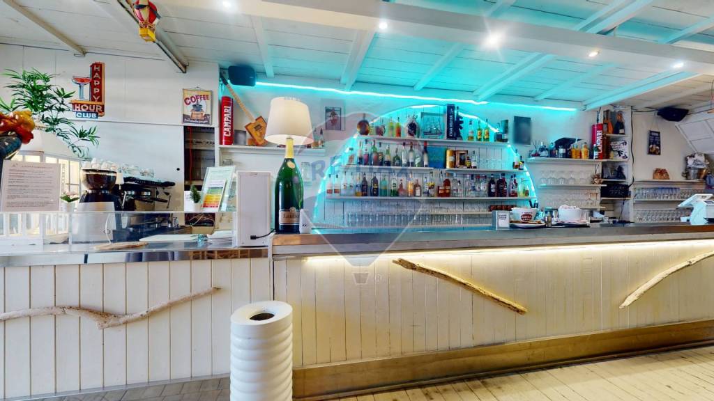 negozio in vendita a Viareggio