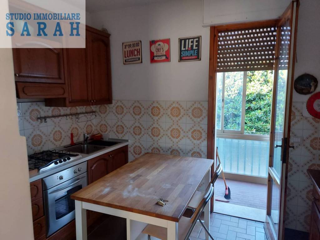 appartamento in vendita a Viareggio in zona Migliarina