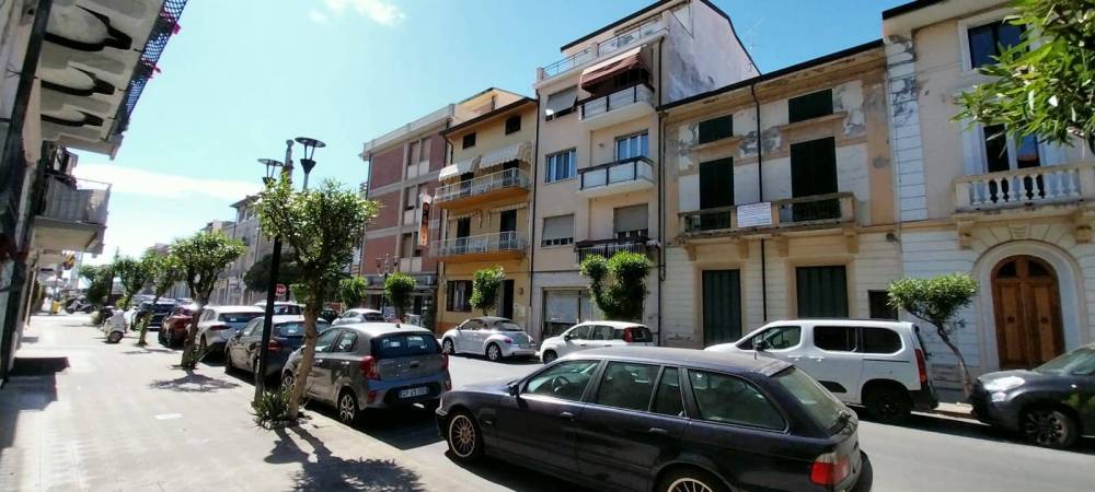casa indipendente in vendita a Viareggio