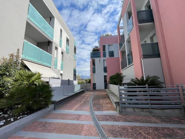 appartamento in vendita a Viareggio in zona Don Bosco