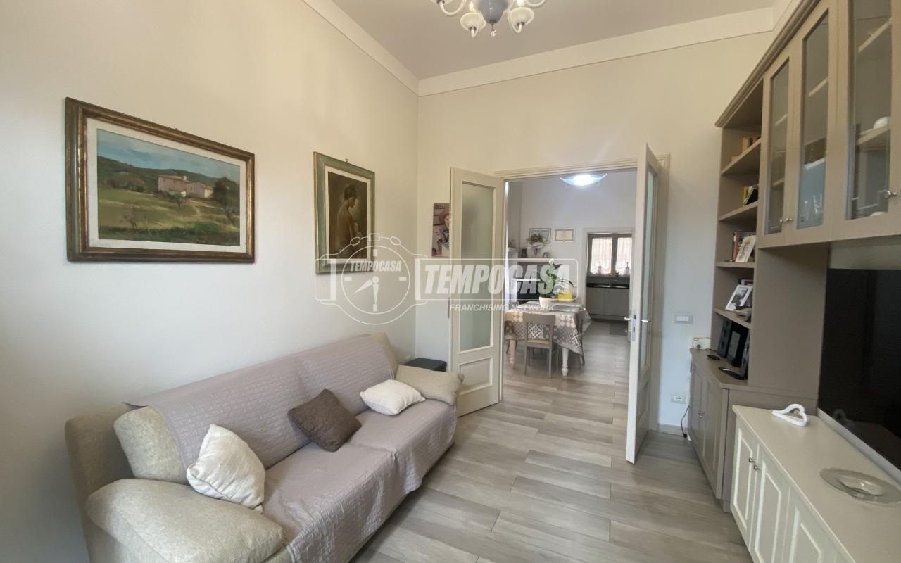 casa indipendente in vendita a Viareggio in zona Torre del Lago