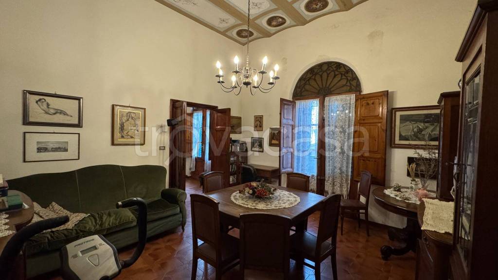 casa indipendente in vendita a Viareggio in zona Centro Storico