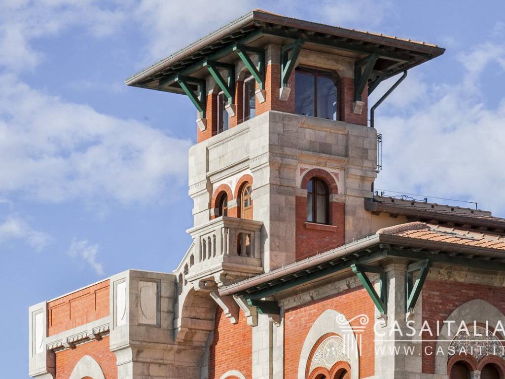 casa indipendente in vendita a Viareggio in zona Torre del Lago