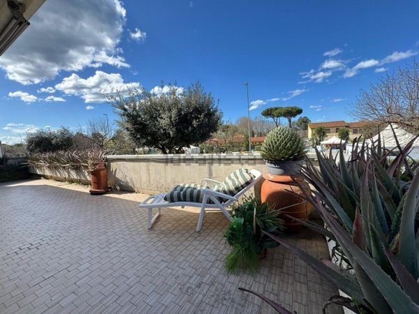 appartamento in vendita a Viareggio in zona Torre del Lago