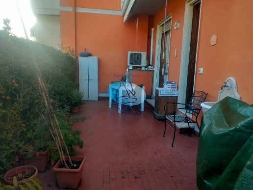 appartamento in vendita a Viareggio in zona Migliarina