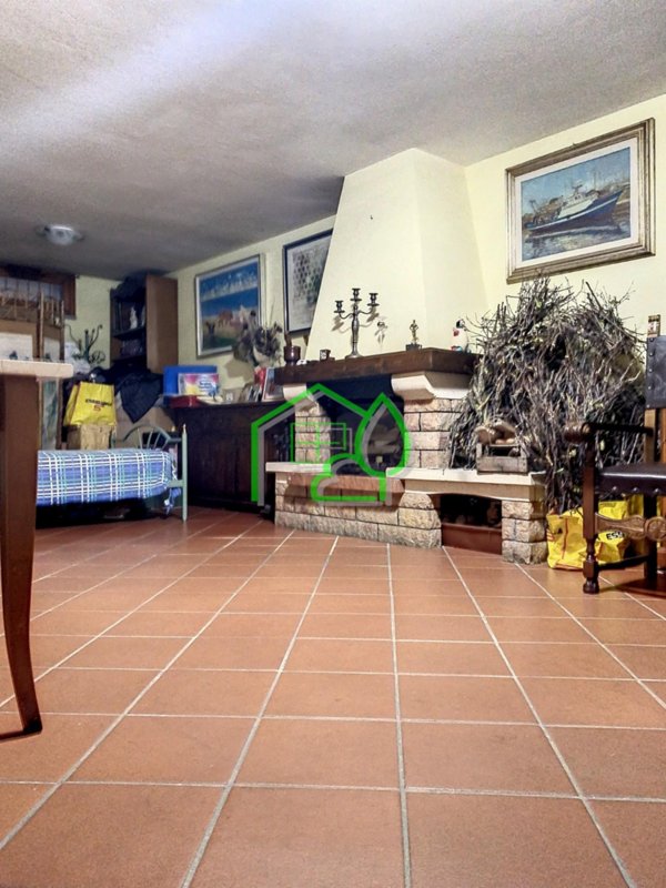 casa indipendente in vendita a Viareggio