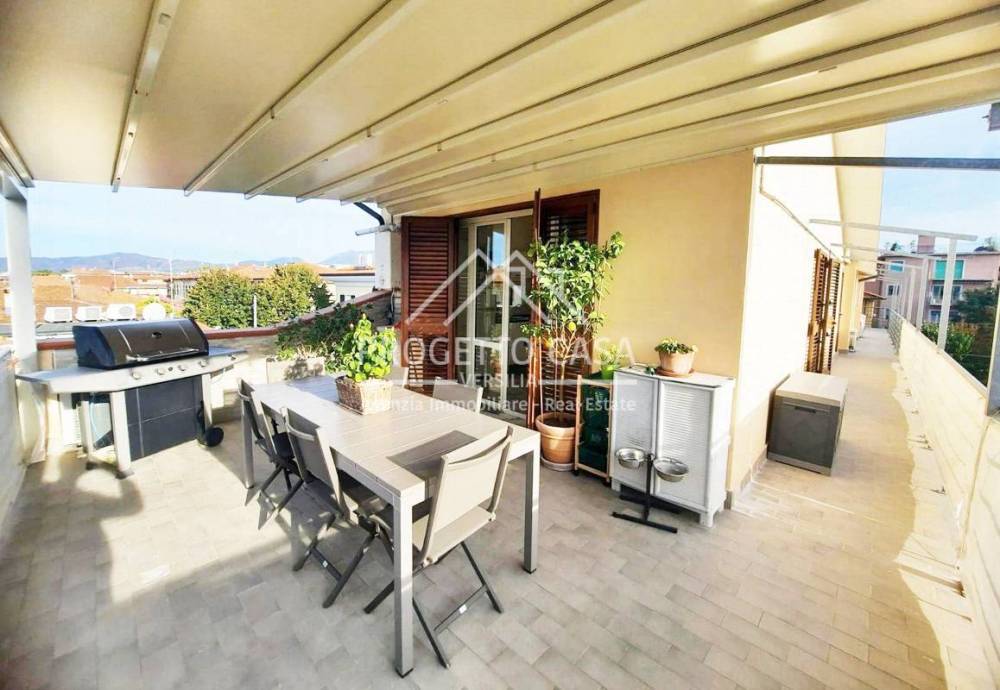 appartamento in vendita a Viareggio in zona Campo d'Aviazione
