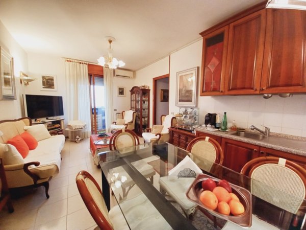 appartamento in vendita a Viareggio