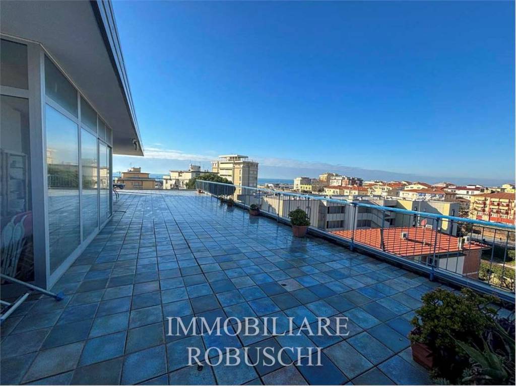 appartamento in vendita a Viareggio