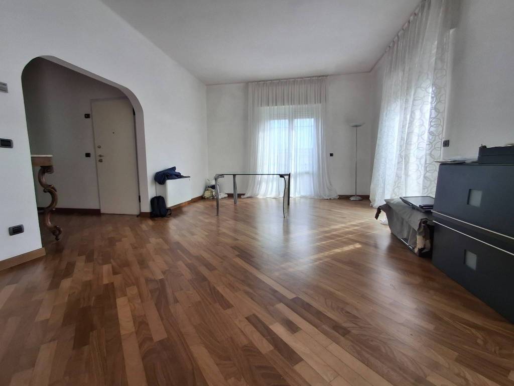 appartamento in vendita a Viareggio in zona Marco Polo