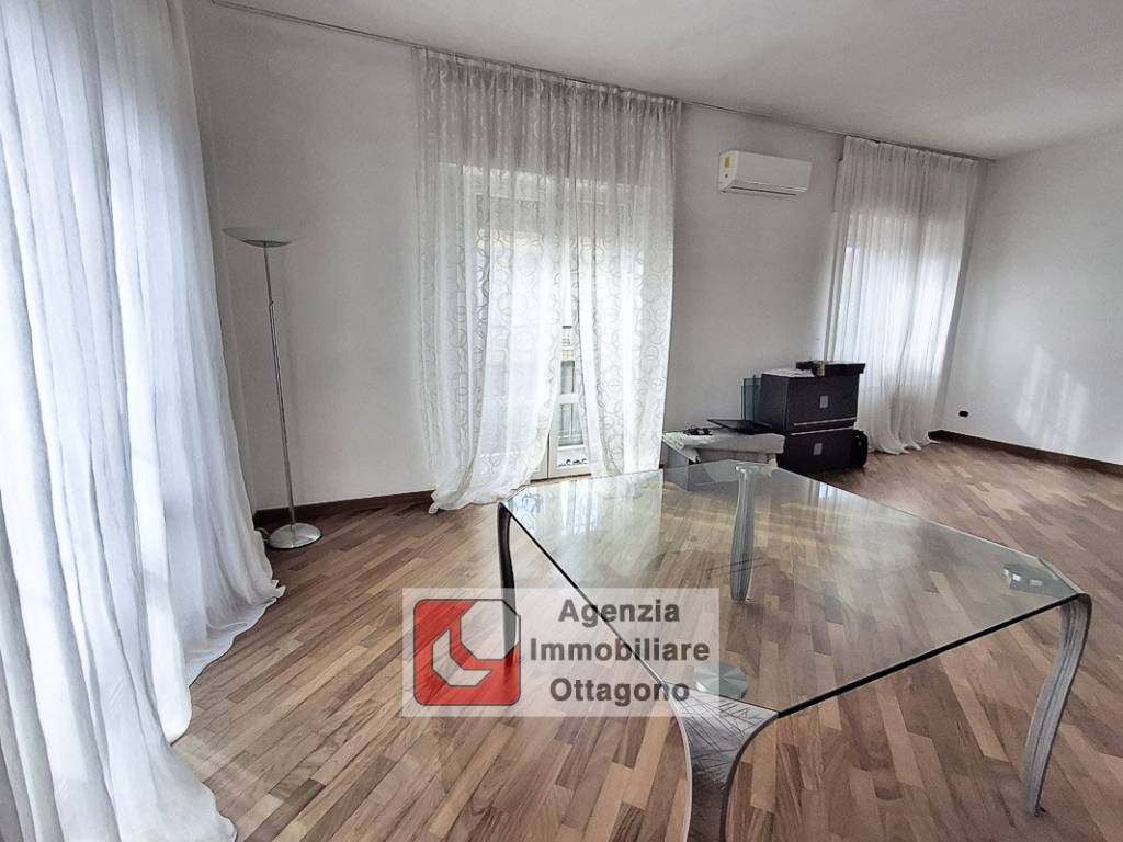 appartamento in vendita a Viareggio in zona Marco Polo