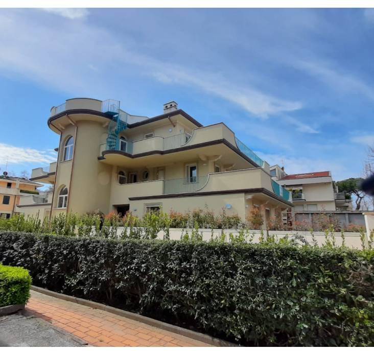 appartamento in vendita a Viareggio