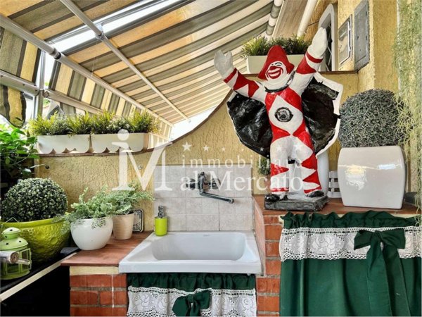 casa indipendente in vendita a Viareggio in zona Campo d'Aviazione