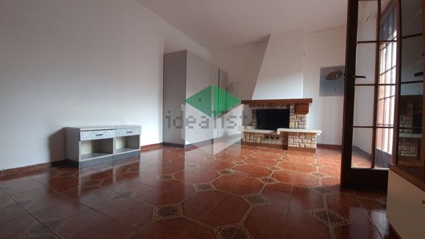 casa indipendente in vendita a Viareggio
