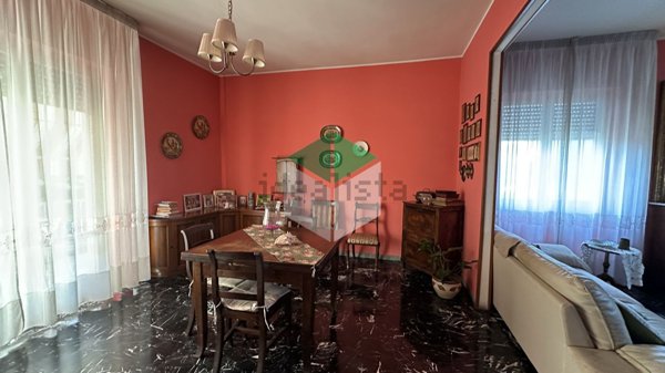 casa indipendente in vendita a Viareggio