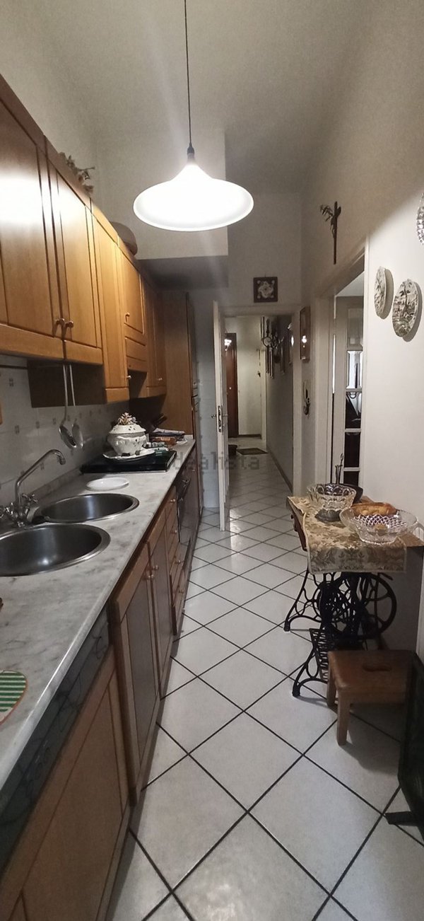 casa indipendente in vendita a Viareggio